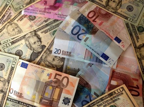 50 usd to euro.